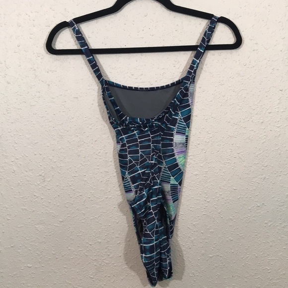Speedo “Mosaic Maze” Relay Back Power Flex One-Piece Swimsuit size 10 - Picture 3 of 9